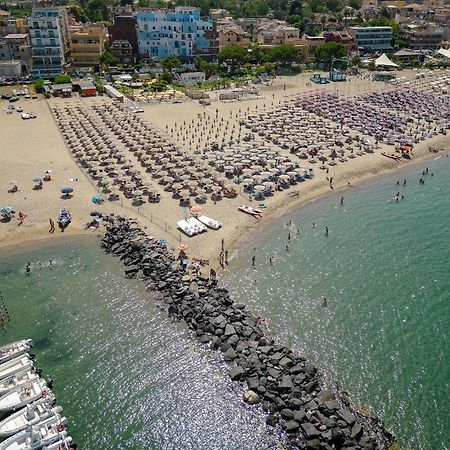 Hotel Sabbie D'Oro Giardini Naxos Eksteriør bilde
