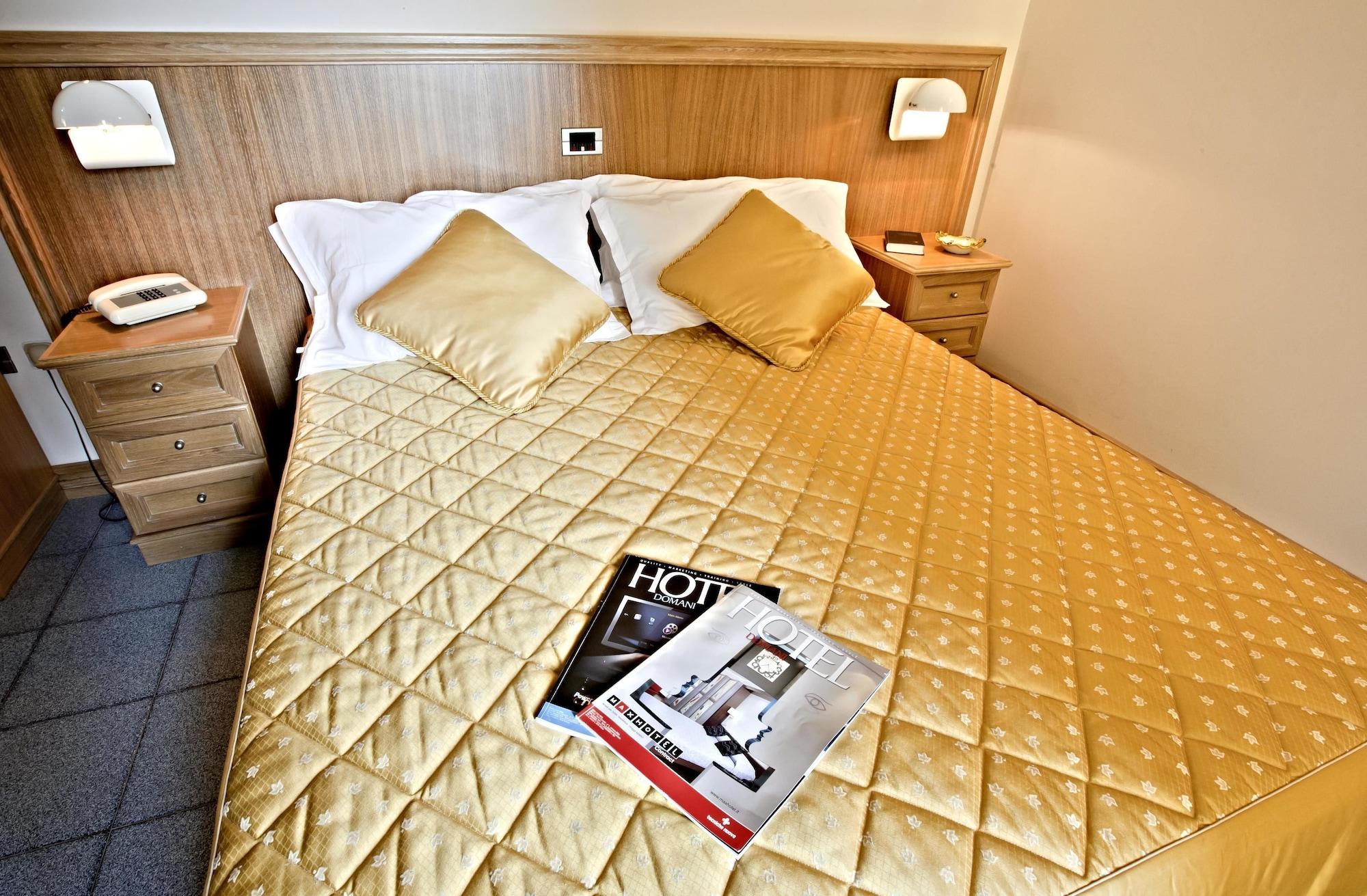 Hotel Sabbie D'Oro Giardini Naxos Eksteriør bilde
