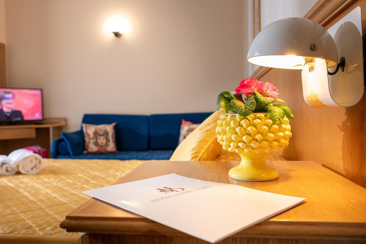 Hotel Sabbie D'Oro Giardini Naxos Eksteriør bilde