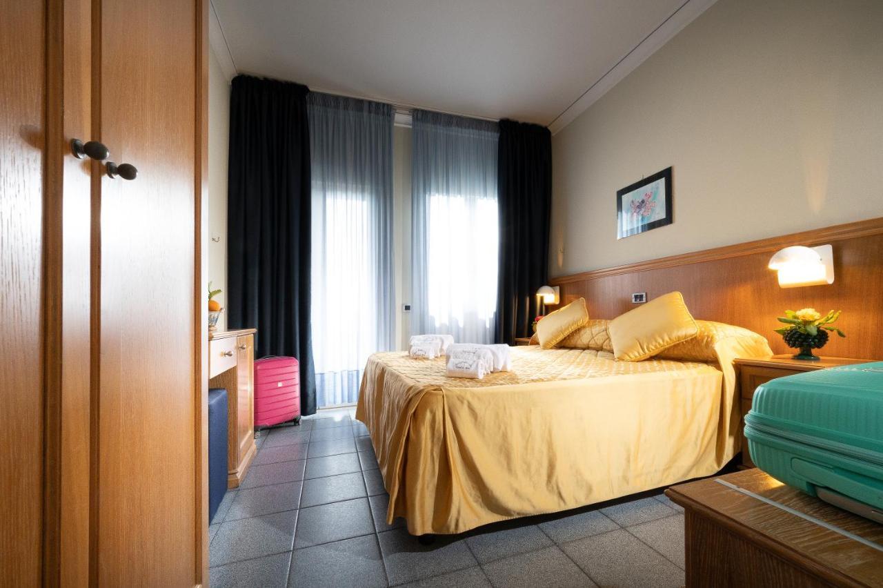Hotel Sabbie D'Oro Giardini Naxos Eksteriør bilde