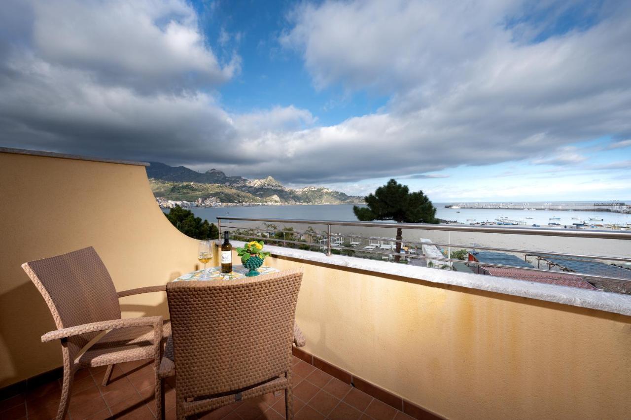 Hotel Sabbie D'Oro Giardini Naxos Eksteriør bilde