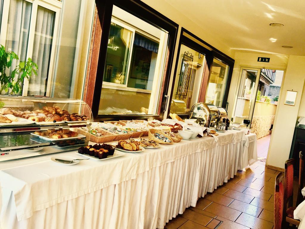 Hotel Sabbie D'Oro Giardini Naxos Eksteriør bilde