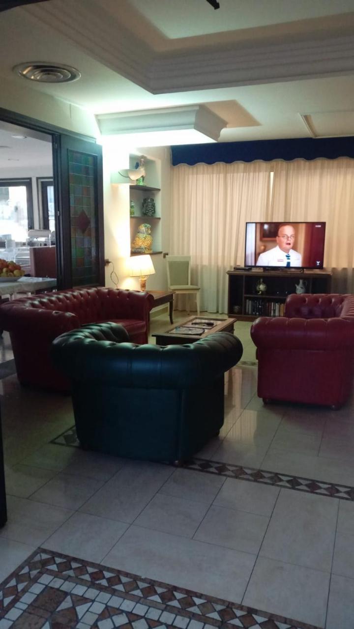 Hotel Sabbie D'Oro Giardini Naxos Eksteriør bilde